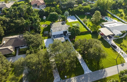 Davie Villa | Reunion Resort 7 BR with POOL & Fun-spaces