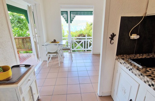 Sainte-Anne Cabin | Rêves de Soleil: Sweet Sunset Lodge with panoramic sea view