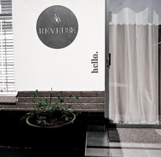Sinoville Apartment | Reveuse