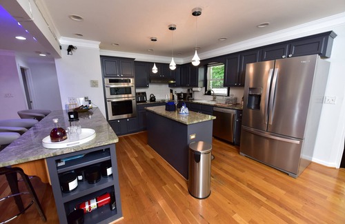 Clarkdale Villa | REVHO House: Atlanta’s 7.5-Acre Luxury Clubhouse - Sleeps 11