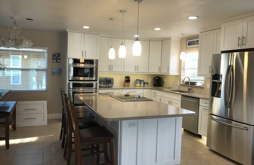 Fort Myers Beach House | Reviews, Reviews, Reviews. We work hard to insure your family has a 5-STAR Stay
