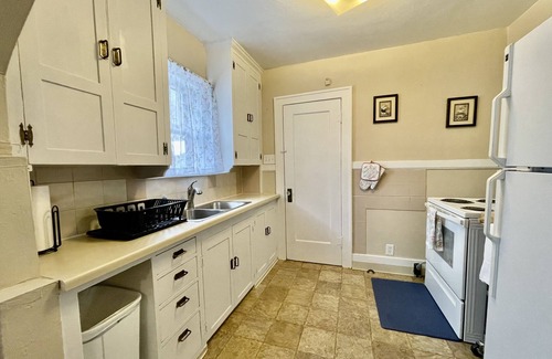 Pueblo House | Revitalize at Sapphire House in this beautiful 1 bedroom duplex.