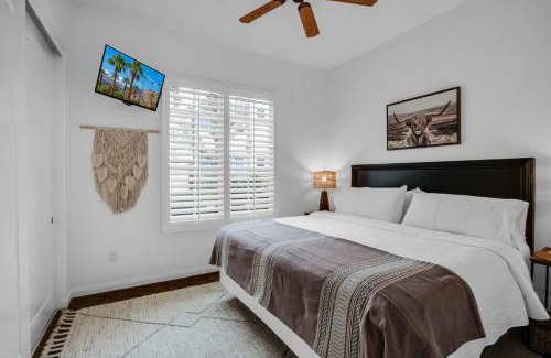La Quinta Apartment | Revitalized Desert Getaway #A
