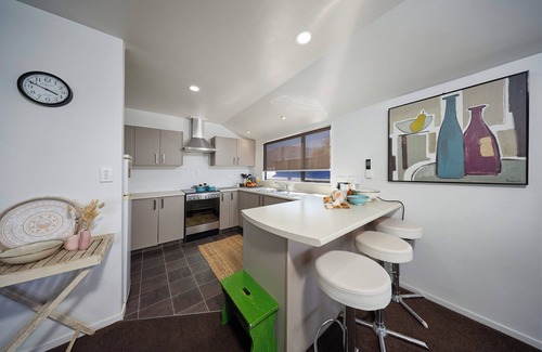 Kaikoura House | Revive House | Comfortable Base | Entire Complex - KK43193F