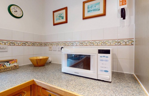 Oxford City Centre Apartment | Rewley Road | Oxford Holiday Let | 2 Beds & Sleeps 4