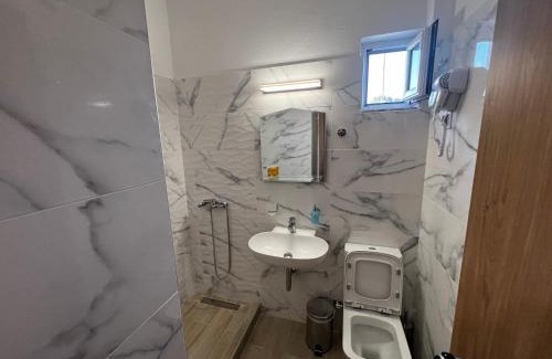 Loutra Ypatis Hotel | "Rex Πολίτη"
