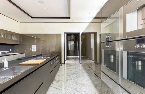 The Flats House | Rexford Estate