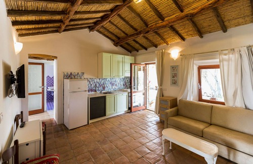 Baja Sardinia House | REY HOUSE AL MARE PANORAMA BREATHTAKING WI-FI, PARKING IN AN OASIS OF PEACE