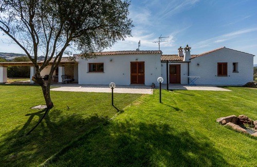 Baja Sardinia House | REY HOUSE AL MARE PANORAMA BREATHTAKING WI-FI, PARKING IN AN OASIS OF PEACE