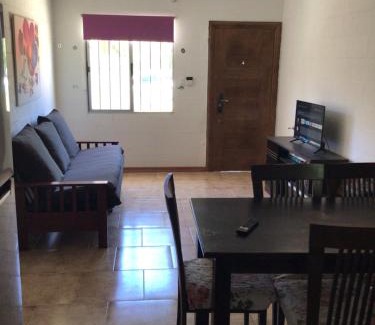 Jaureguiberry House | Reyna