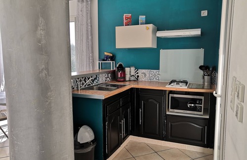 Solaro House | rez of villa T2bis in peace