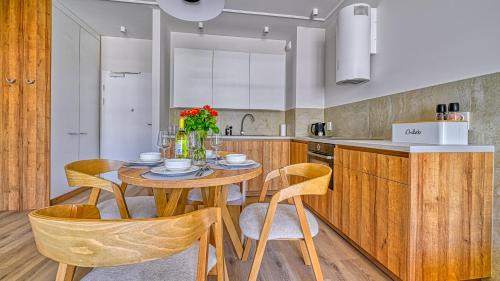 Niechorze Apartment | Rezydencja Niechorze D210 z 2 sypialniami Eco Boho - 5D Apartments