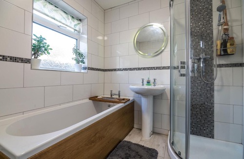 Manorbier Apartment | Rhainfa - 3 bedroom bungalow - Manobier