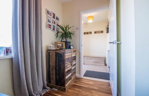 Manorbier Apartment | Rhainfa - 3 bedroom bungalow - Manobier