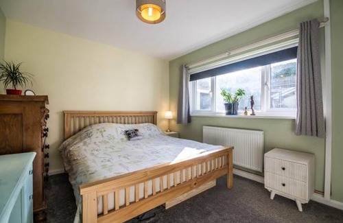 Manorbier Apartment | Rhainfa - 3 bedroom bungalow - Manobier