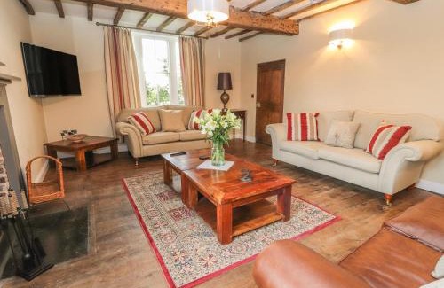 Llanymynech House | Rhandregynwen Hall