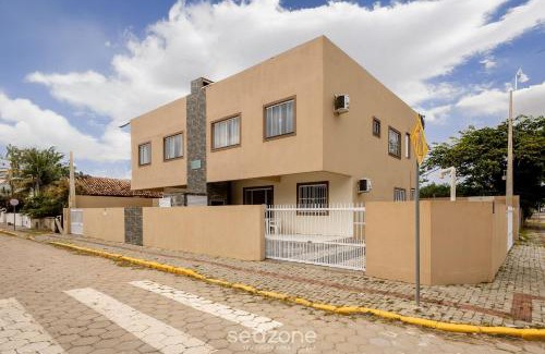 Morrinhos House | RHE’s - Apt 2 min from the beach in Bombinhas