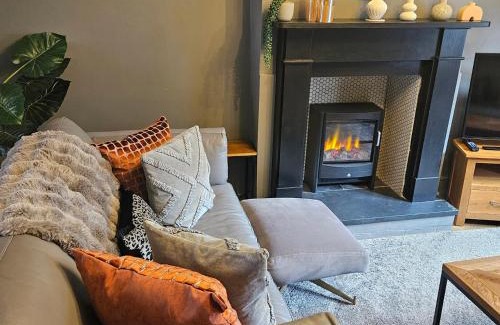 Ruthin House | Rhif Saith
