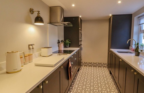 Ruthin Cottage | RHIF SAITH, pet friendly, luxury holiday cottage in Ruthin