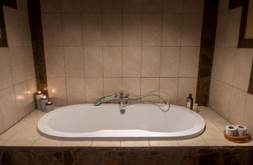 Nyeri Cabin | Rhino Watch Safarilodge