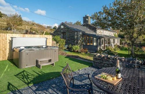 Penrhyndeudraeth House | Rhiwgoch