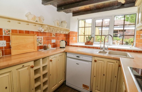 Skipsea Cottage | RHODALE COTTAGE, pet friendly, character holiday cottage in Skipsea