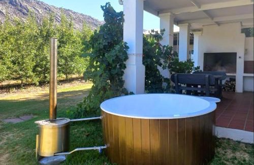 Prince Alfred Hamlet Apartment | Rhodene Farm Cottages