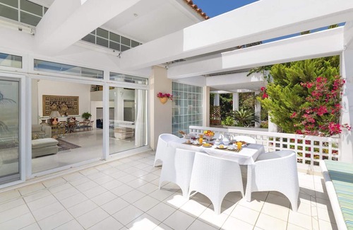 Petaloudes Villa | Rhodes Town, Luxurious 4 bedroom villa, private swimming pool, 10 persons
