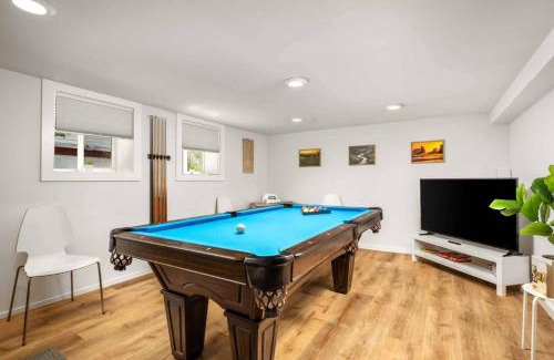 Foster - Powell House | Rhone Retreat