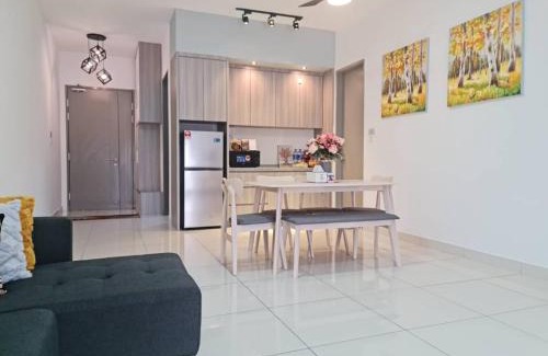 Kinarut Apartment | RHR Deluxe GuestHouse Kinarut Papar Sabah - Mountain View