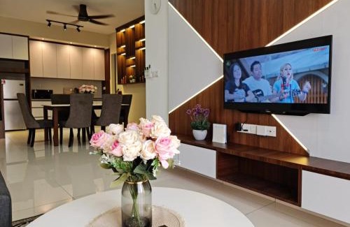 Kinarut Apartment | RHR Deluxe GuestHouse Kinarut Papar Sabah - Pool View