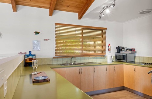 Rhyll House | Rhyll Retreat with Water Views