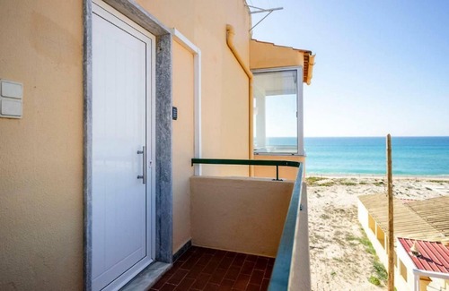 Praia de Faro Apartment | Ria Beach House | 1 Bedroom | Beach Front | Praia de Faro