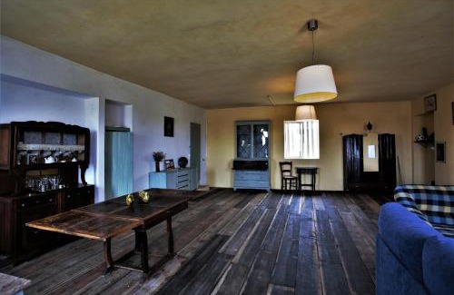 Murtosa House | Ria de Aveiro White House