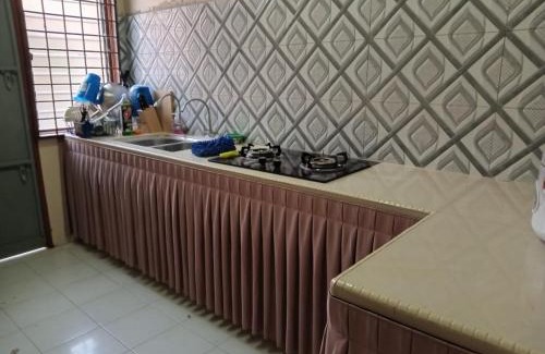 Kampung Kuala Sungai Apartment | Ria homestay & kids pool