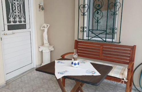 Aigani House | Ria's Appartment Egani