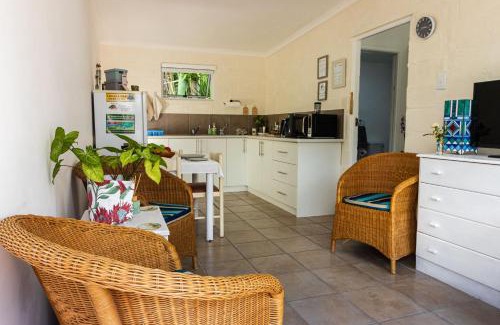 Sedgefield Apartment | Ria's Rest Self Catering Flatlet