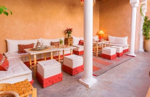 Pola de Siero Hotel | Riad Chamali - ideal for a romantic break