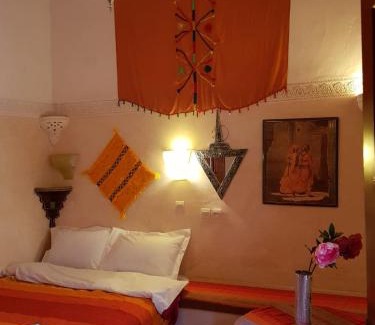 Souk Lakhmis Dades House | Riad Dades Birds