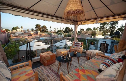 Mechouar-Kasbah House | Riad Familial Privatisé au Calme Avec vue sur Marrakech