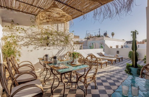 Sidi Ben Slimane El Jazouli Villa | Riad Gypsum - Seven Bedroom Villa, Sleeps 15