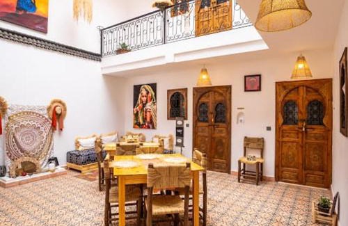 Mechouar-Kasbah House | Riad L'EncensOriental