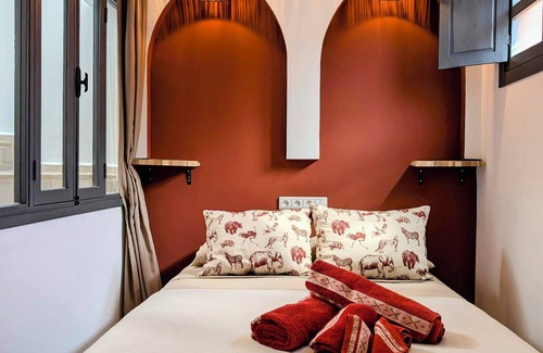 Arset El Bilk House | Riad LISA, ideal location in Marrakech Medina, sleeps 6, roof-top