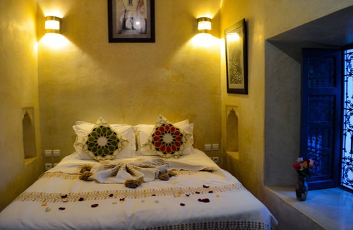Assouel House | RIAD PAPILLON ,Beautiful, Quiet Riad with plunge pool, wifi terrace