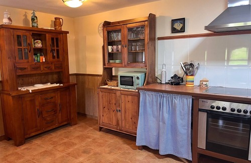 Ribadesella Cottage | Ribadesella. Garden with Nice Mountain views. 5 Minutes to the Beach. For 6/7