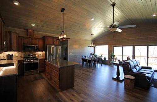 Wilburn Cabin | Ricada River House