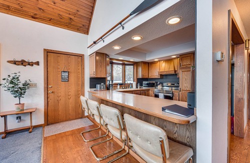 Mikana Cabin | Rice Lake Cabin Retreat w/Red Cedar Lake Access!
