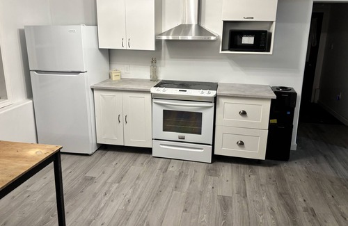Roseneath Cottage | Rice Lake Retreat amazing sunsets, great fishing and hiking trails close by