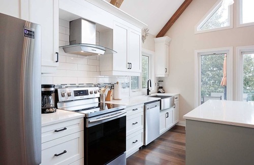 Roseneath Cottage | Rice Lake Waterfront Oasis - Loft at the Lake