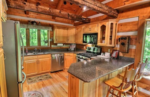 Nineveh Cabin | Rich Hardesty’s Brown County Country Cabin Treehouse Campfire Getaway